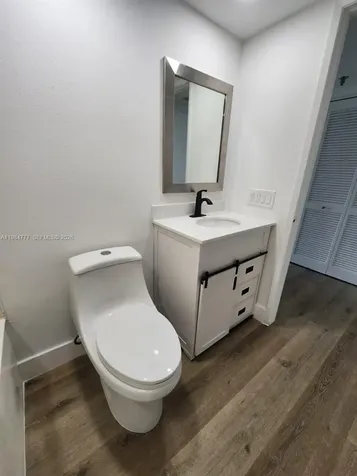 520 Brickell Key Drive Miami FL 33131