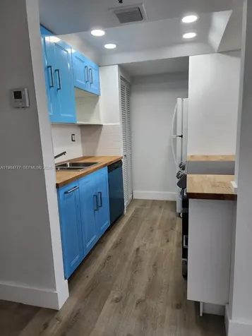 520 Brickell Key Drive Miami FL 33131