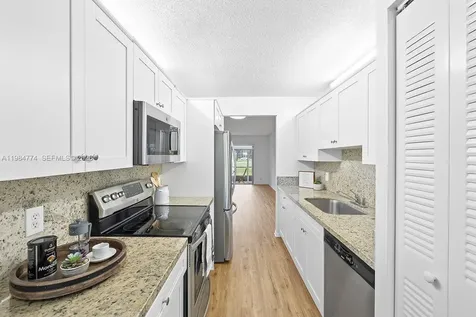 1401 SW 128th Terrace Pembroke Pines FL 33027
