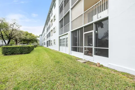 1401 SW 128th Terrace Pembroke Pines FL 33027