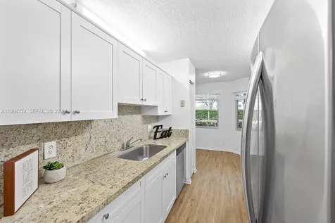 1401 SW 128th Terrace Pembroke Pines FL 33027