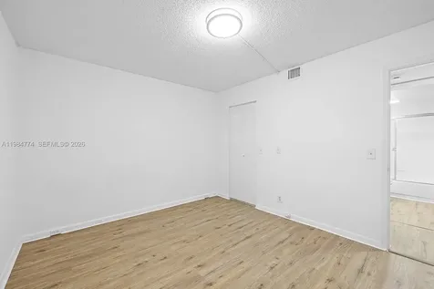 1401 SW 128th Terrace Pembroke Pines FL 33027