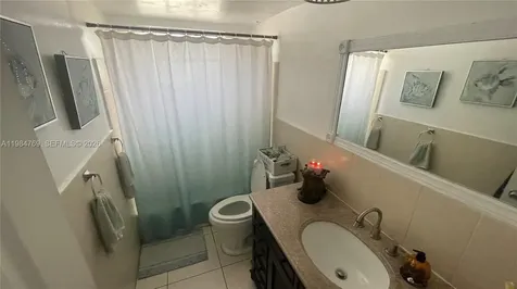 13700 NE 6th Avenue North Miami FL 33161
