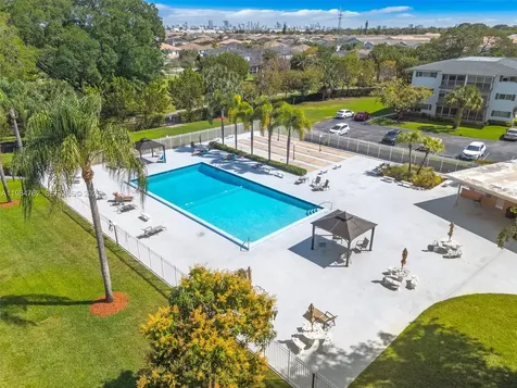 1101 Hillcrest Court Hollywood FL 33021