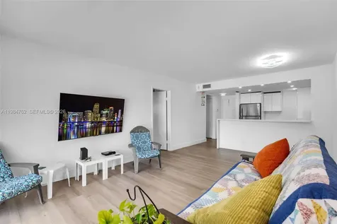 1101 Hillcrest Court Hollywood FL 33021