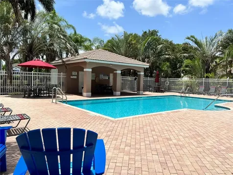 11854 SW 8th Street Pembroke Pines FL 33025