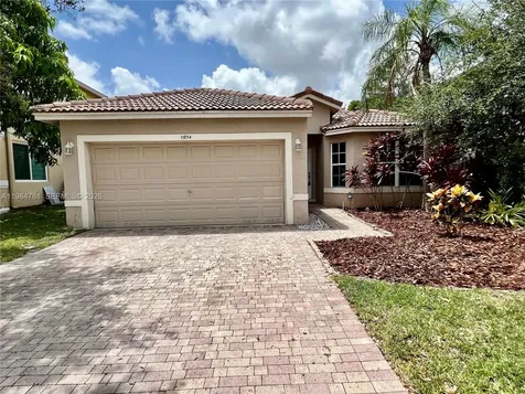 11854 SW 8th Street Pembroke Pines FL 33025