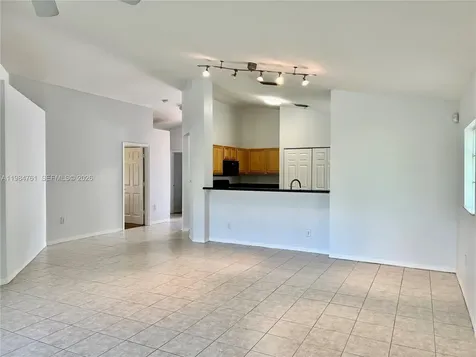 11854 SW 8th Street Pembroke Pines FL 33025