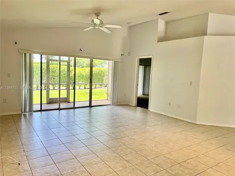 11854 SW 8th Street Pembroke Pines FL 33025