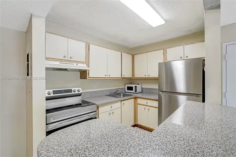 7160 NW 179th Street Hialeah FL 33015