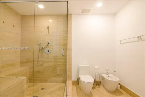 15811 Collins Avenue Sunny Isles Beach FL 33160