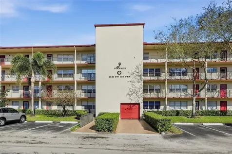 1551 SW 135th Terrace Pembroke Pines FL 33027