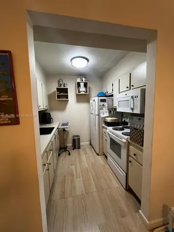 1551 SW 135th Terrace Pembroke Pines FL 33027