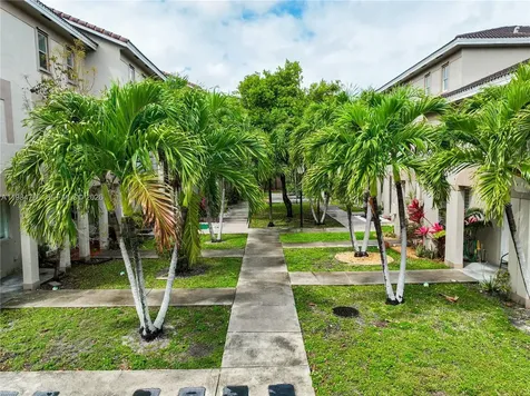 14286 NW 17th Avenue Opa-Locka FL 33054