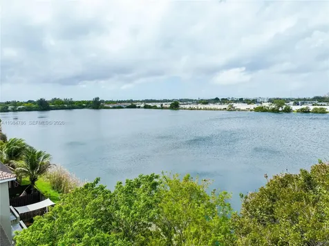 14286 NW 17th Avenue Opa-Locka FL 33054
