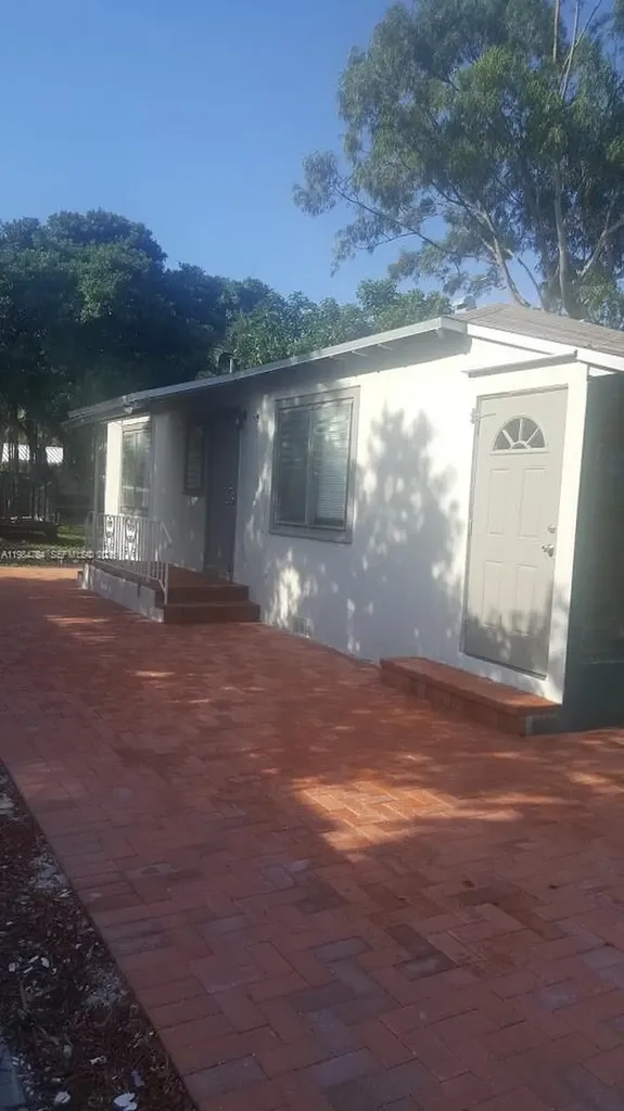 1947 Taft Street Hollywood FL 33020
