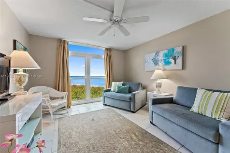 669 NE Plantation Road Hutchinson Island FL 34996