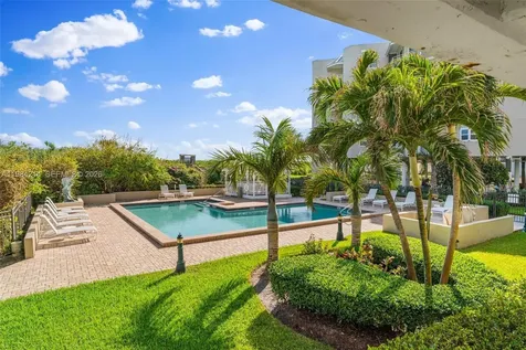 669 NE Plantation Road Hutchinson Island FL 34996