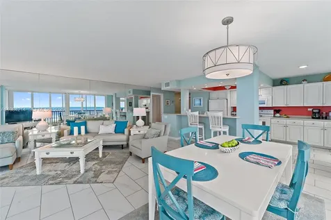 669 NE Plantation Road Hutchinson Island FL 34996