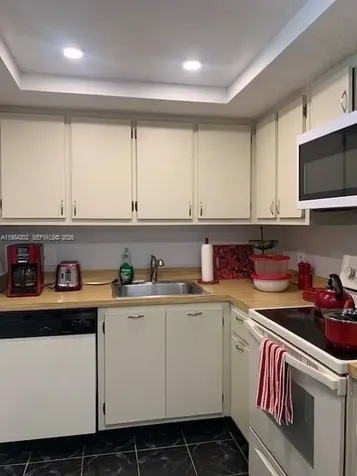 5530 NW 44th Street Lauderhill FL 33319
