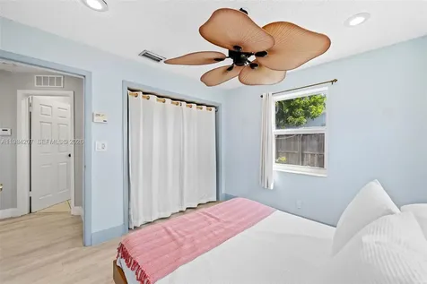 1431 NE 32nd Place Pompano Beach FL 33064