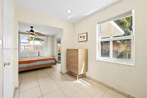 1431 NE 32nd Place Pompano Beach FL 33064