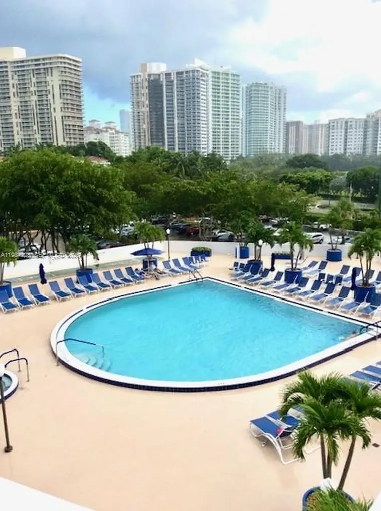 3701 N Country Club Drive Aventura FL 33180