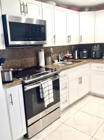 3701 N Country Club Drive Aventura FL 33180