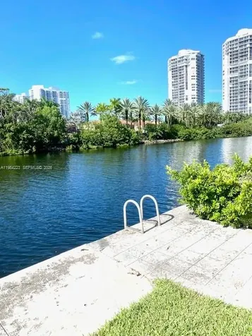 3701 N Country Club Drive Aventura FL 33180