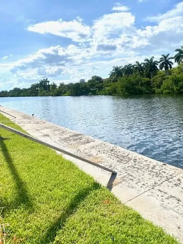 3701 N Country Club Drive Aventura FL 33180