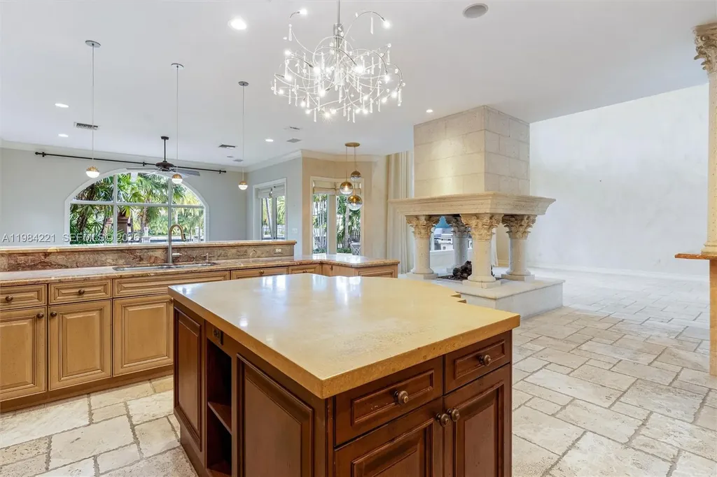 1701 SE 10th Street Fort Lauderdale FL 33316