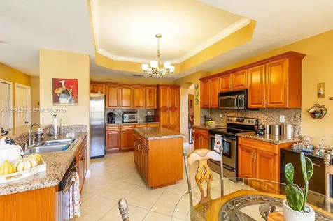 15226 SW 29th Terrace Miami FL 33185