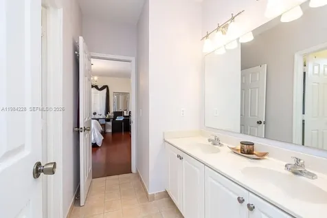 15226 SW 29th Terrace Miami FL 33185