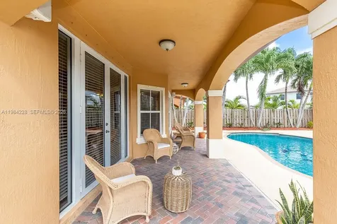 15226 SW 29th Terrace Miami FL 33185