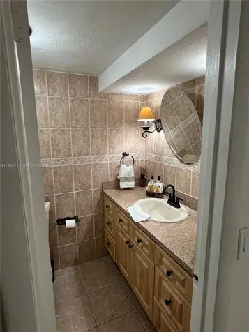 1900 W 68th Street Hialeah FL 33014