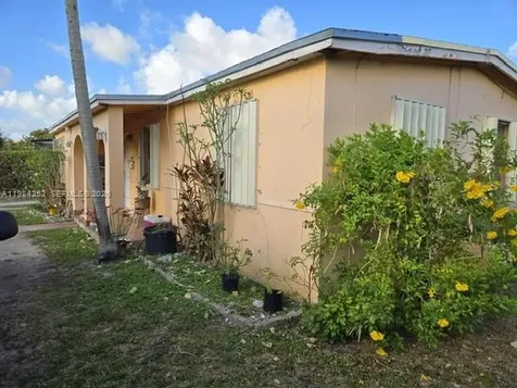 4135 SW 116th Avenue Miami FL 33165