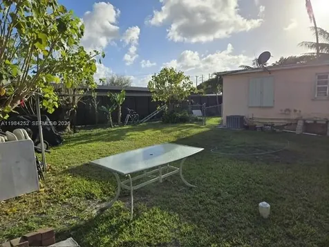 4135 SW 116th Avenue Miami FL 33165