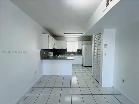 6395 W 22nd Court Hialeah FL 33016