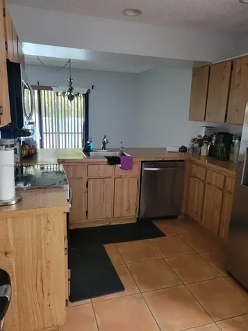 9787 Riverside Drive Coral Springs FL 33071