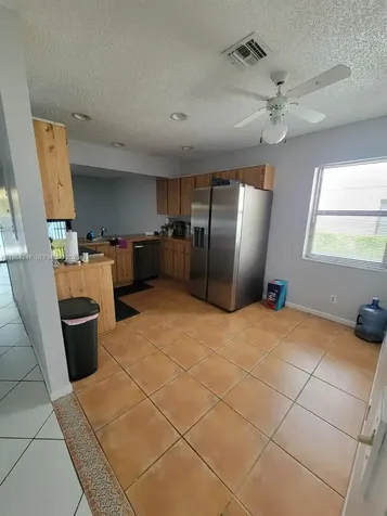 9787 Riverside Drive Coral Springs FL 33071
