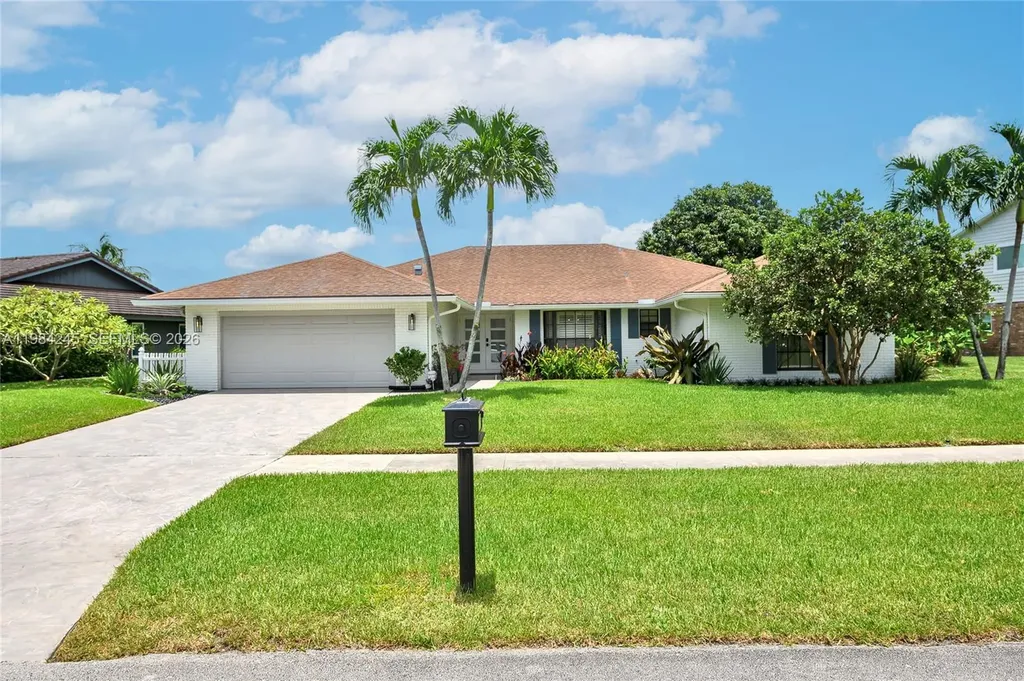 17611 Lake Park Road Boca Raton FL 33487
