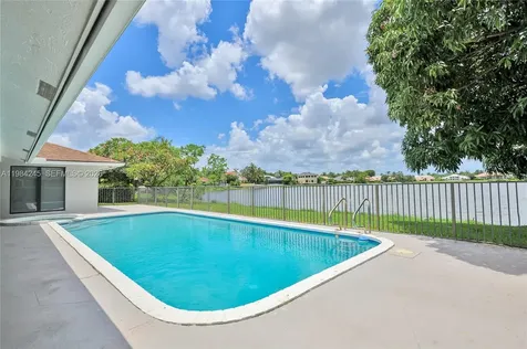 17611 Lake Park Road Boca Raton FL 33487