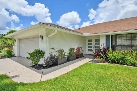17611 Lake Park Road Boca Raton FL 33487