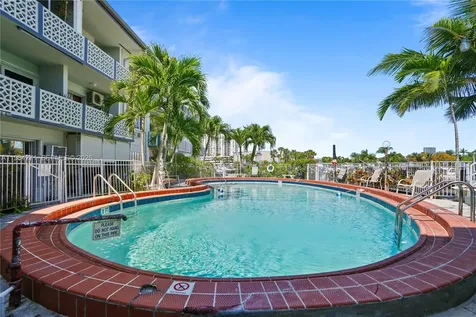 13105 Ixora Court North Miami FL 33181