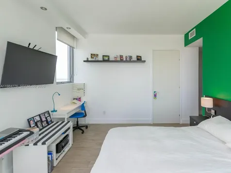 1300 Brickell Bay Drive Miami FL 33131