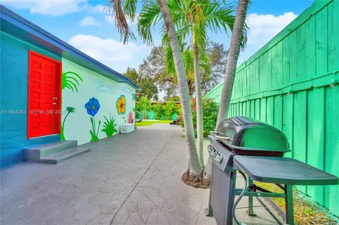 2340 NW 23rd Court Miami FL 33142