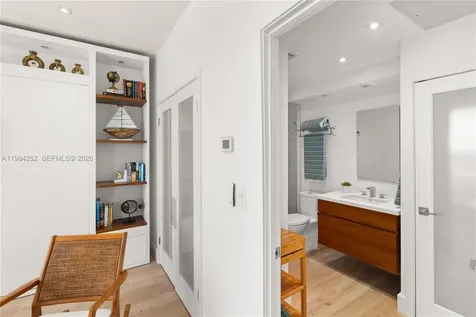 5555 Collins Avenue Miami Beach FL 33140