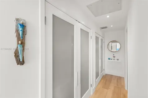 5555 Collins Avenue Miami Beach FL 33140