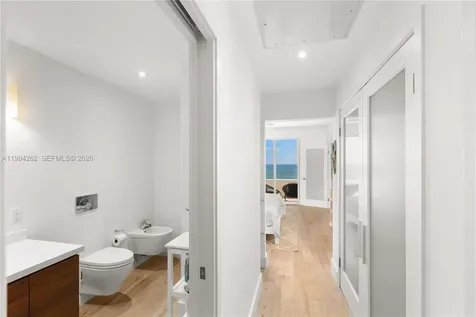 5555 Collins Avenue Miami Beach FL 33140