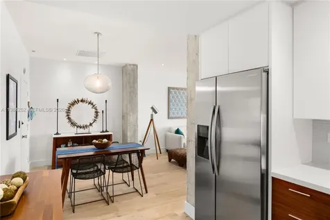 5555 Collins Avenue Miami Beach FL 33140